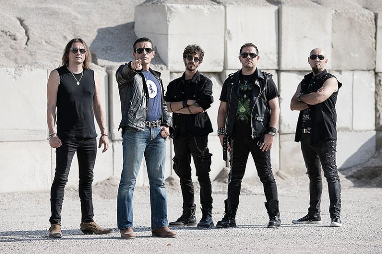 hyperion_photo3-800px