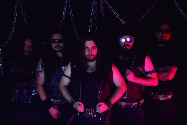 LIVING-METAL-band